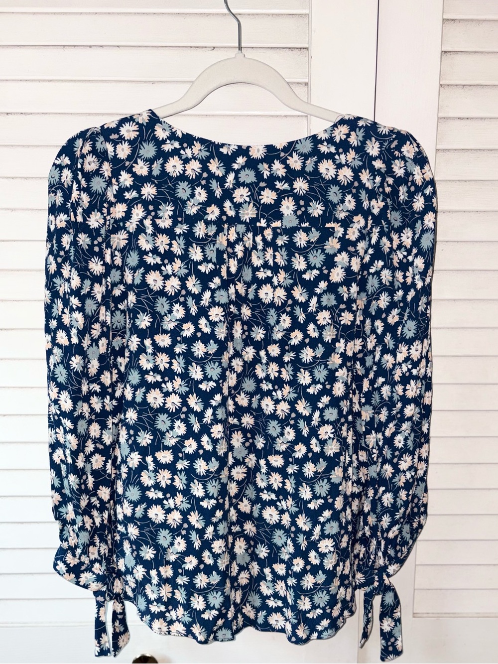 NWT Madewell Tie Sleeve Button Down Top M French Floral Blue Blouse - Picture 3 of 7